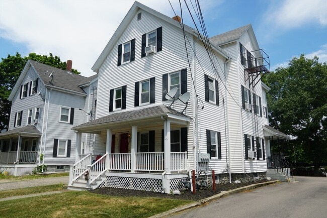 Building Photo - 170 Middleboro Ave Unit 2