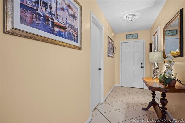 Photo - 1419 Riverside Cir