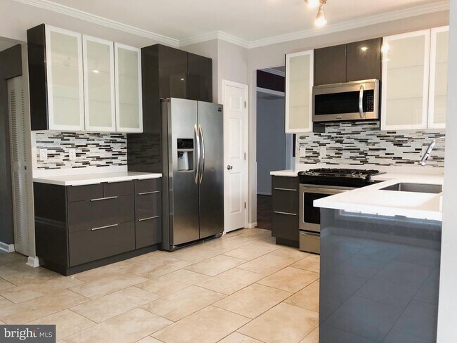 Photo - 12319 Cliveden St