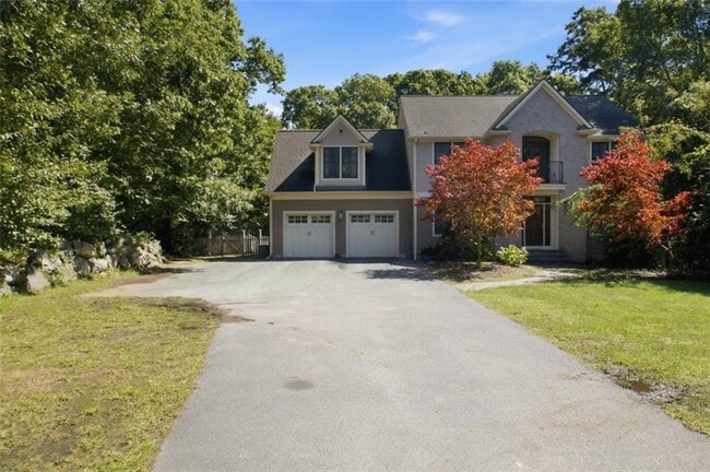 37 Seabury Dr