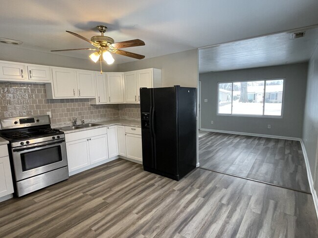 Photo - 2803 Marigold Ave