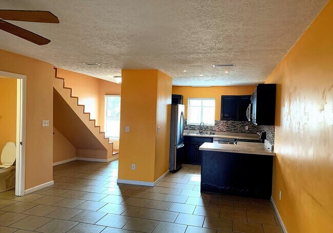 Photo - 6531 Pridgen St