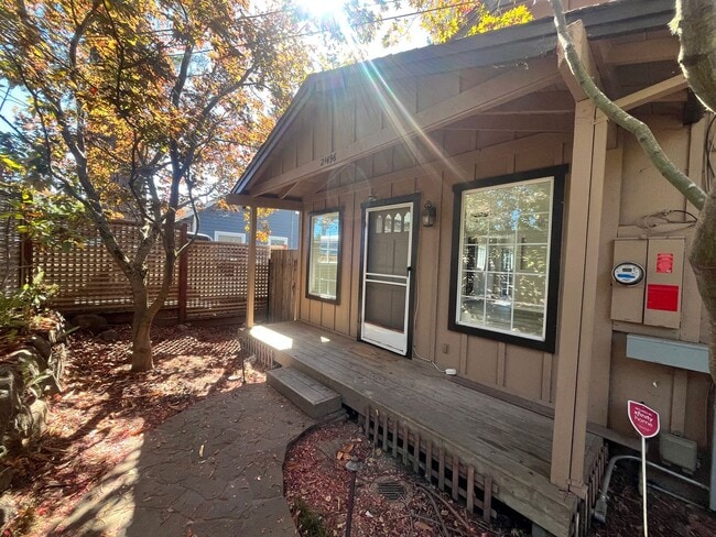 Welcome To a Tranquil Cottage Nestled in t... - Welcome To a Tranquil Cottage Nestled in t... House