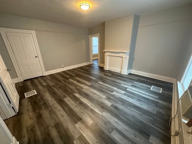 Photo - 168 Meridian St