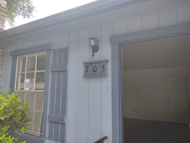 Photo - 705-707-707 Allen St Unit 705