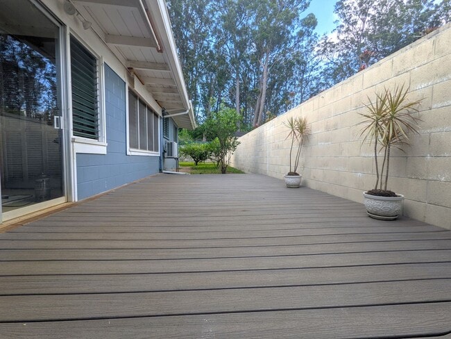 Photo - Country living in the City - Huge bonus room, entertainment deck, covered lanai and lots of storage.