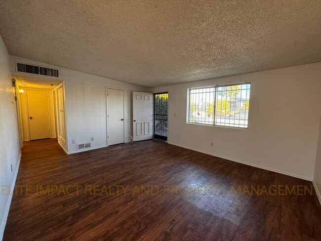 Photo - 1841 W Dominy Rd