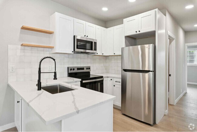 Building Photo - 337 Martin Luther King Jr Way Rental