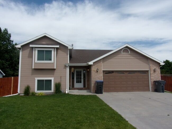 House For Lease - House For Lease