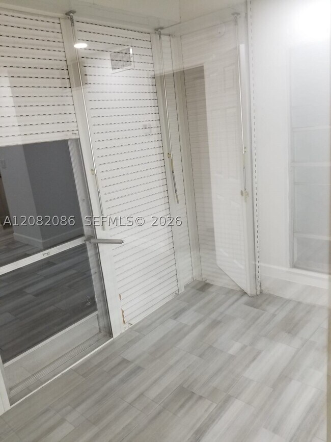 Photo - 2990 NE 16th Ave Unit 105