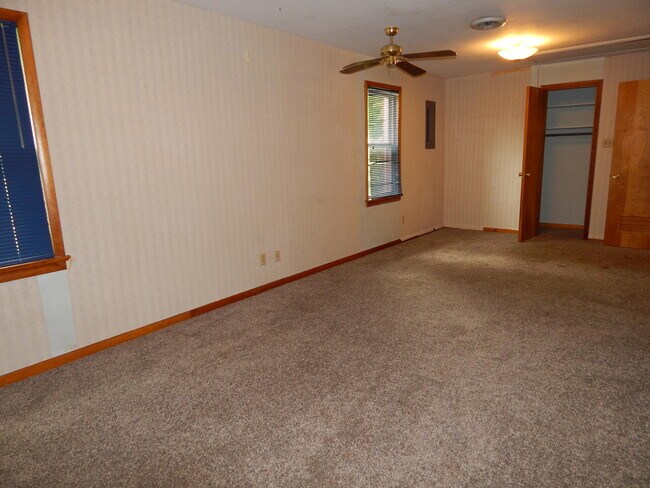 2216 Dyke Rd