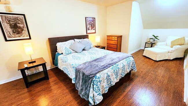 Photo - Jubilee House Unit 2 - Upstairs Loft