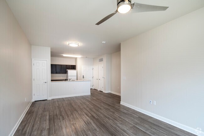 2HAB, 1BA, 944 ft²