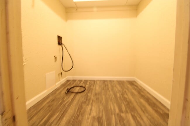 Photo - 3303 Brookbend Dr