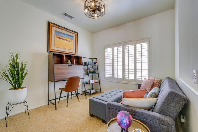 Building Photo - 16426 W Boulder Vista Dr Unit ID1386039P