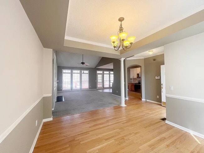 Photo - 206 Hyde Park Ln