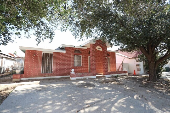 Photo - 115 Allen Dr