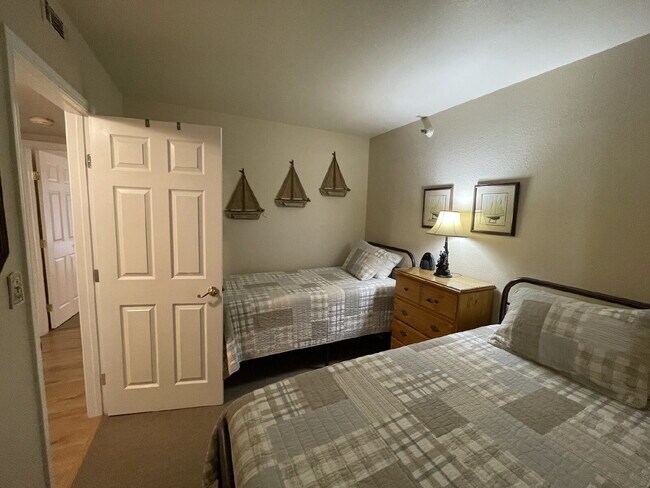 Photo - 759 Boulder Ct