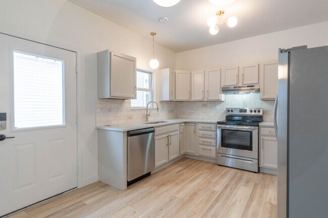 Photo - 3 Bedroom Single Family Unidad 119 River St