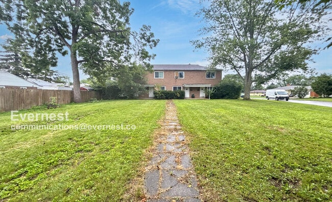 Building Photo - 992 Racine Ave Rental