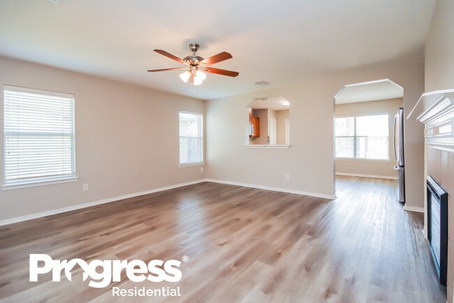 Photo - 3121 Centennial Village Dr