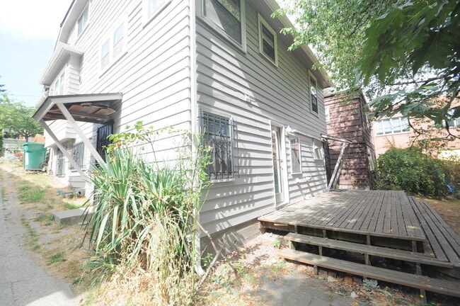 Photo - 5028 9th Ave NE