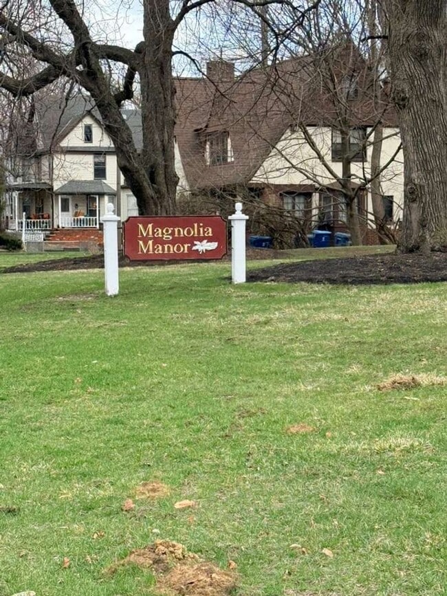 Building Photo - Magnolia Manor - Unit 629