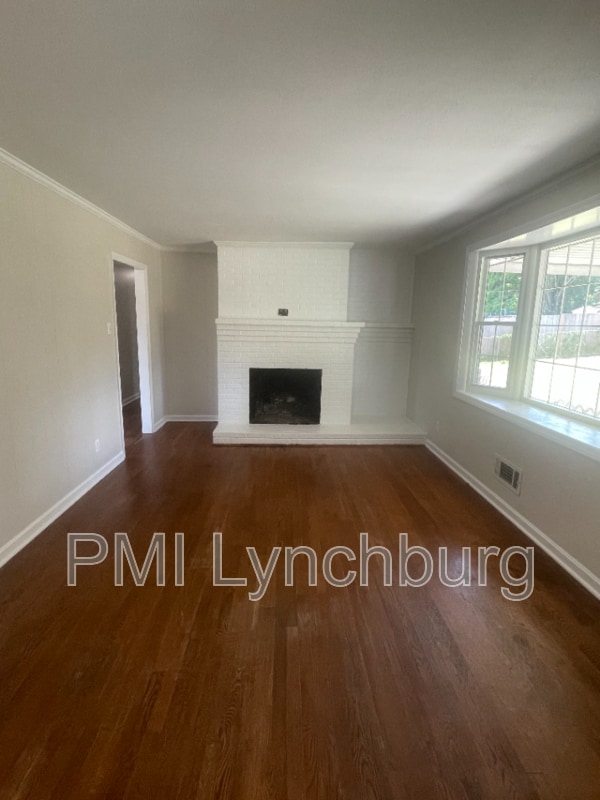 Photo - 739 Sandusky Dr