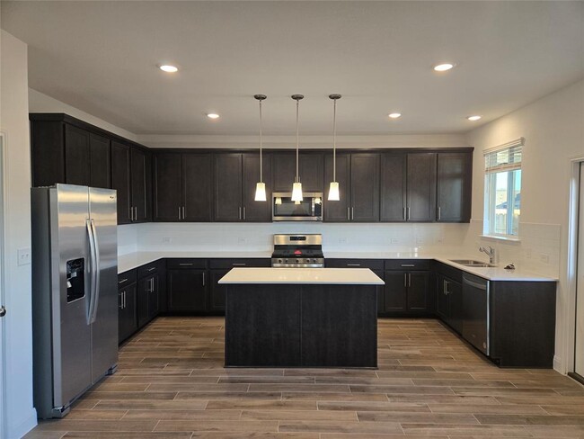408 Acuff Ln