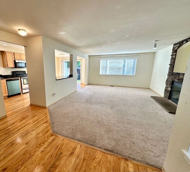 Photo - Roomy 4-Bedroom Home in Quiet Panther Lake Location