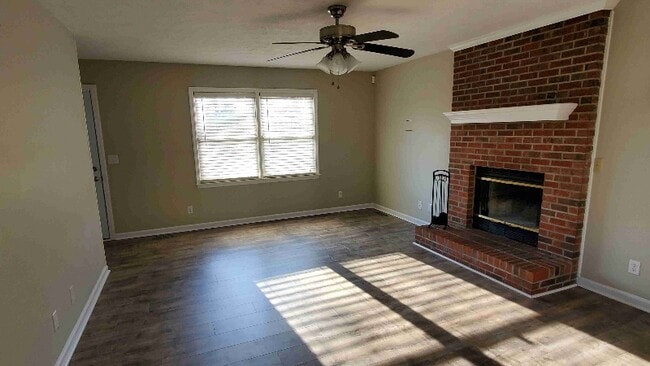 Photo - 7494 Fairpoint Rd