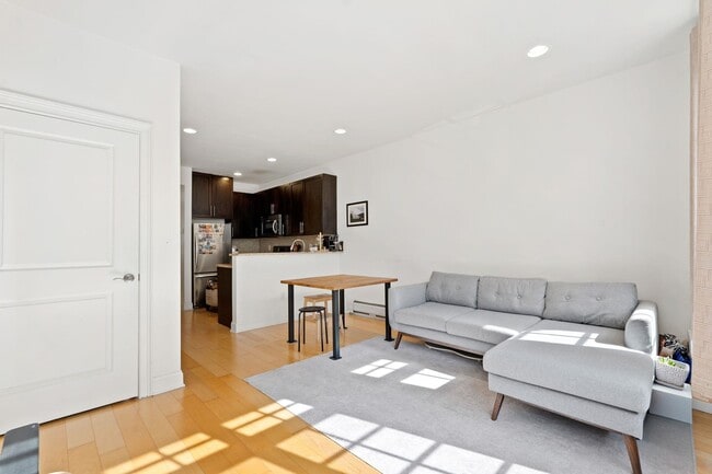 Photo - 110 Tidewater St Unidad 2B