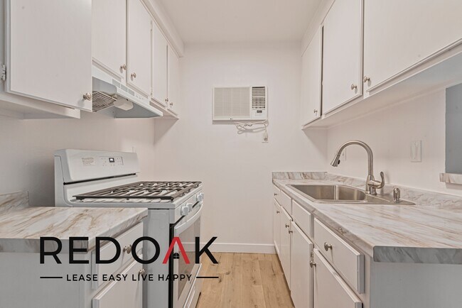 Photo - Stunning One Bedroom a Private Balcony, Sp... Unit 107