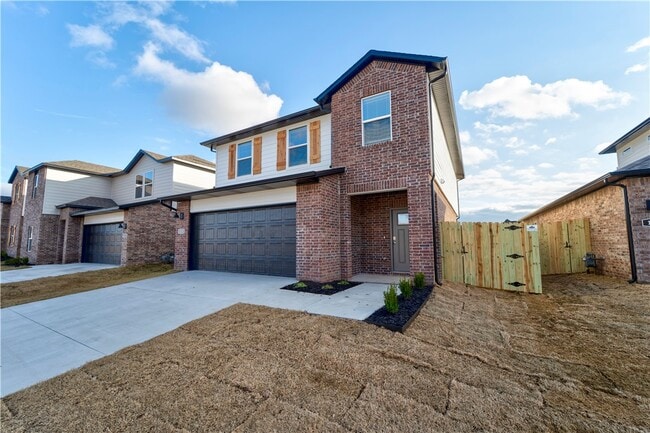 Building Photo - 139 S Maroon Ave