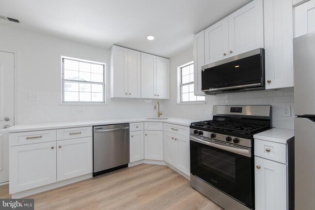 Photo - 135 Washington Ave