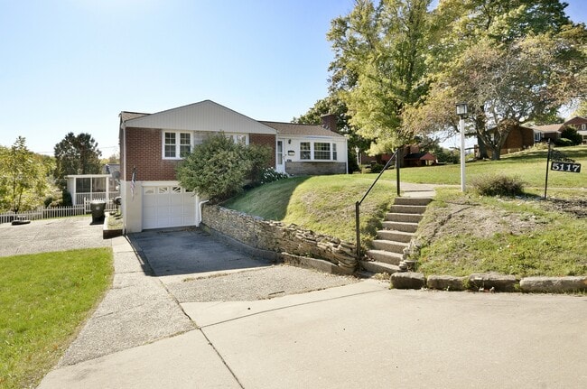 Photo - 5117 Caste Dr