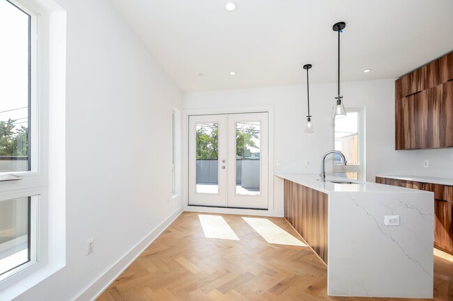 Kitchen - Penthouse 2 - 3743 12th St NE