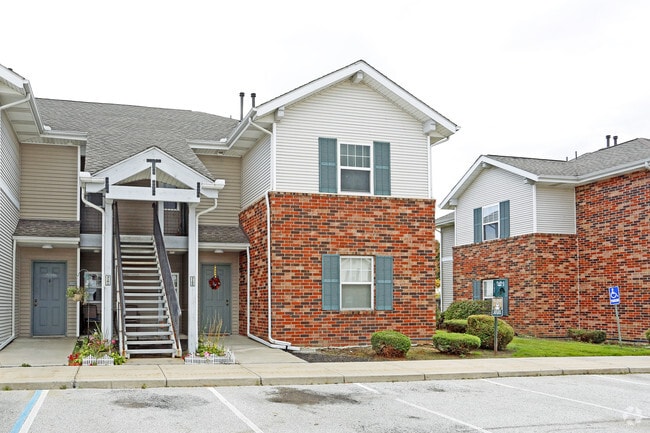 Arbors at St. Clair Apartments