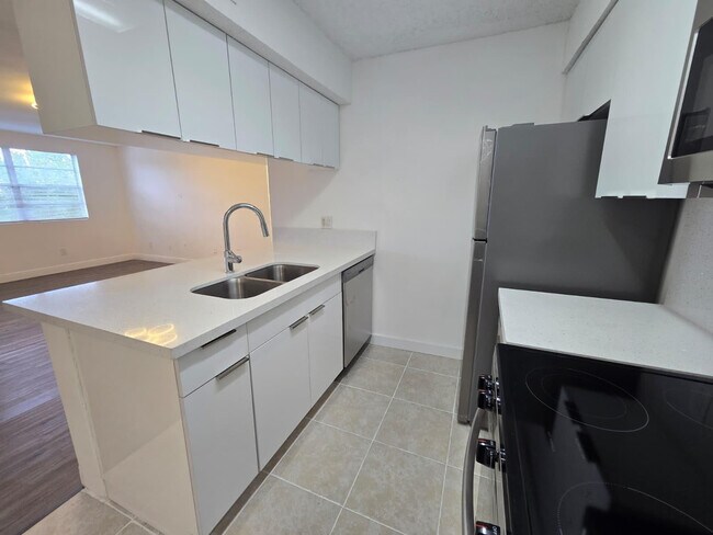 Photo - 1241 SW 46th Ave Unit 1002