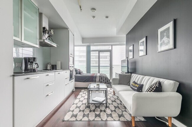 Photo - 14 York St Unit FL37-ID1036877P