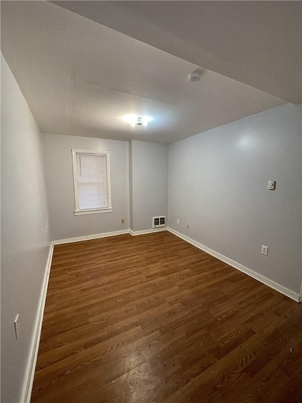 Photo - 456 Woodlane Ave Unit 2