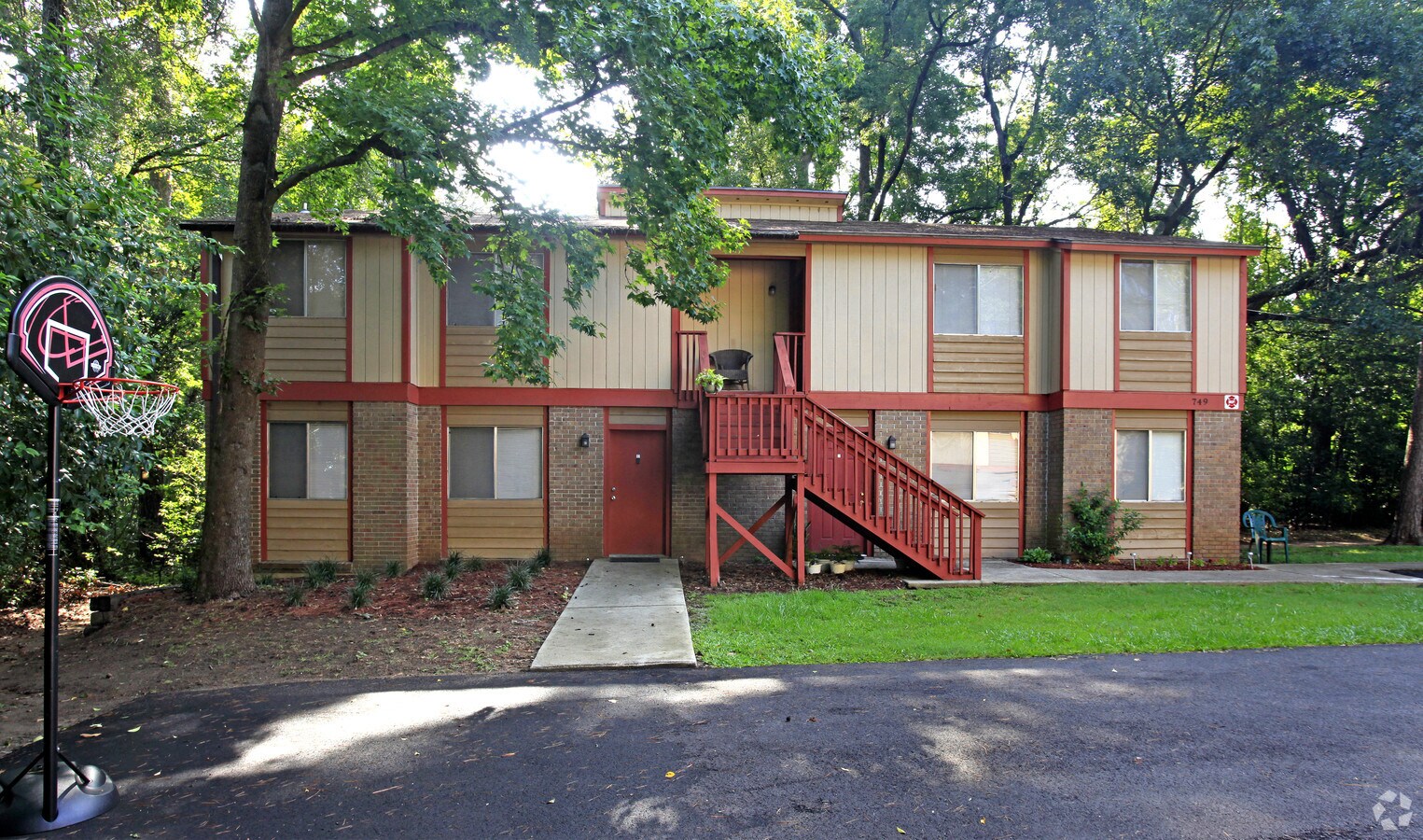 Photo - 749 Pointe Ct