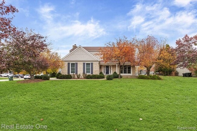 Photo - 1568 Grandview Dr