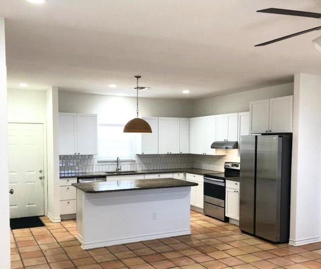 Photo - Great home in a country setting!