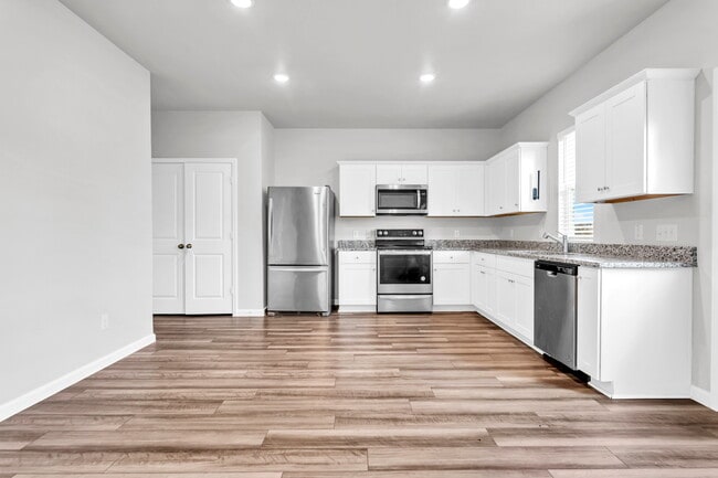 Photo - 2119 Hamilton St