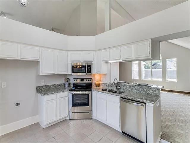 Photo - 2319 Foothill Rd