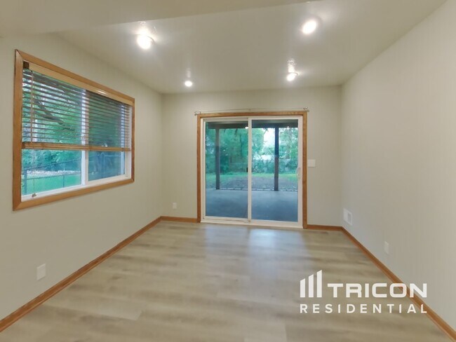 Photo - 5752 W 134th St Casa