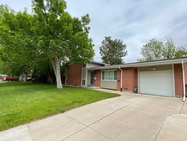 Building Photo - Charming 3-Bedroom Home – Perfect for Comf...