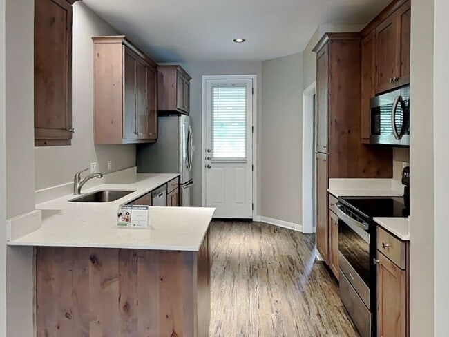 Photo - 179 Holly St Unit 503