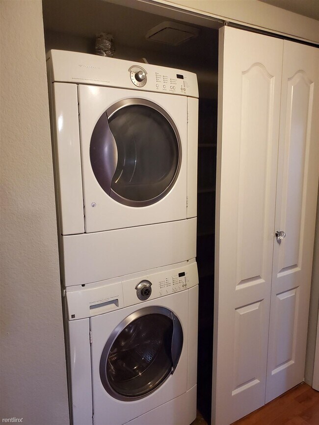 2 br, 2 bath Condo - 160 Reflections Drive 11 - 2 br, 2 bath Condo - 160 Reflections Drive 11